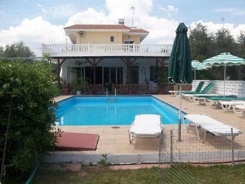 Varelis Archangelos  Buitenkant foto